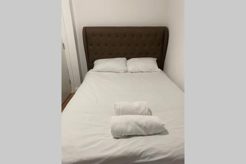 3 Bed Contemporary Crewe Apartment المظهر الخارجي الصورة