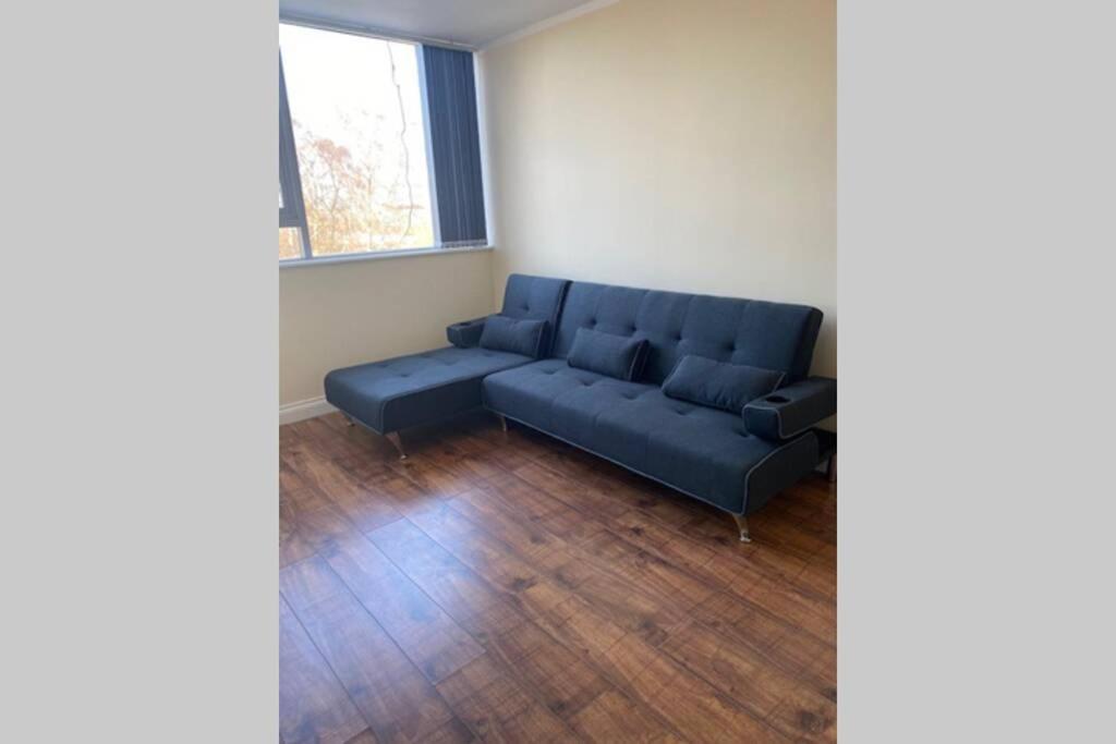 3 Bed Contemporary Crewe Apartment المظهر الخارجي الصورة